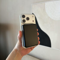 Kompaktne 5000mAh juhtmevaba akupank taskus