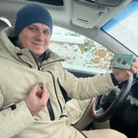 Ottocast Mini Slim <br> <span class="toote-lisa">CarPlay & Android Auto adapter</span>